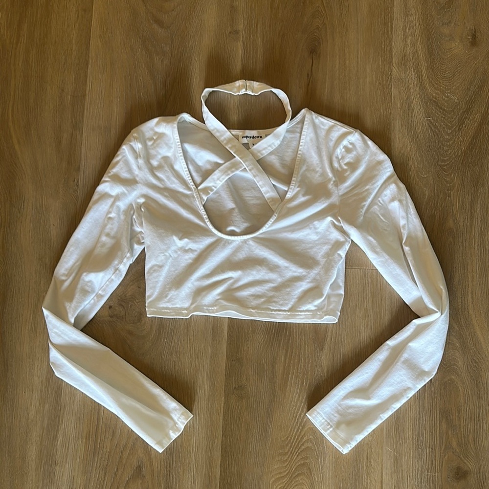 Superdown Revolve Long Sleeve Crop Top
